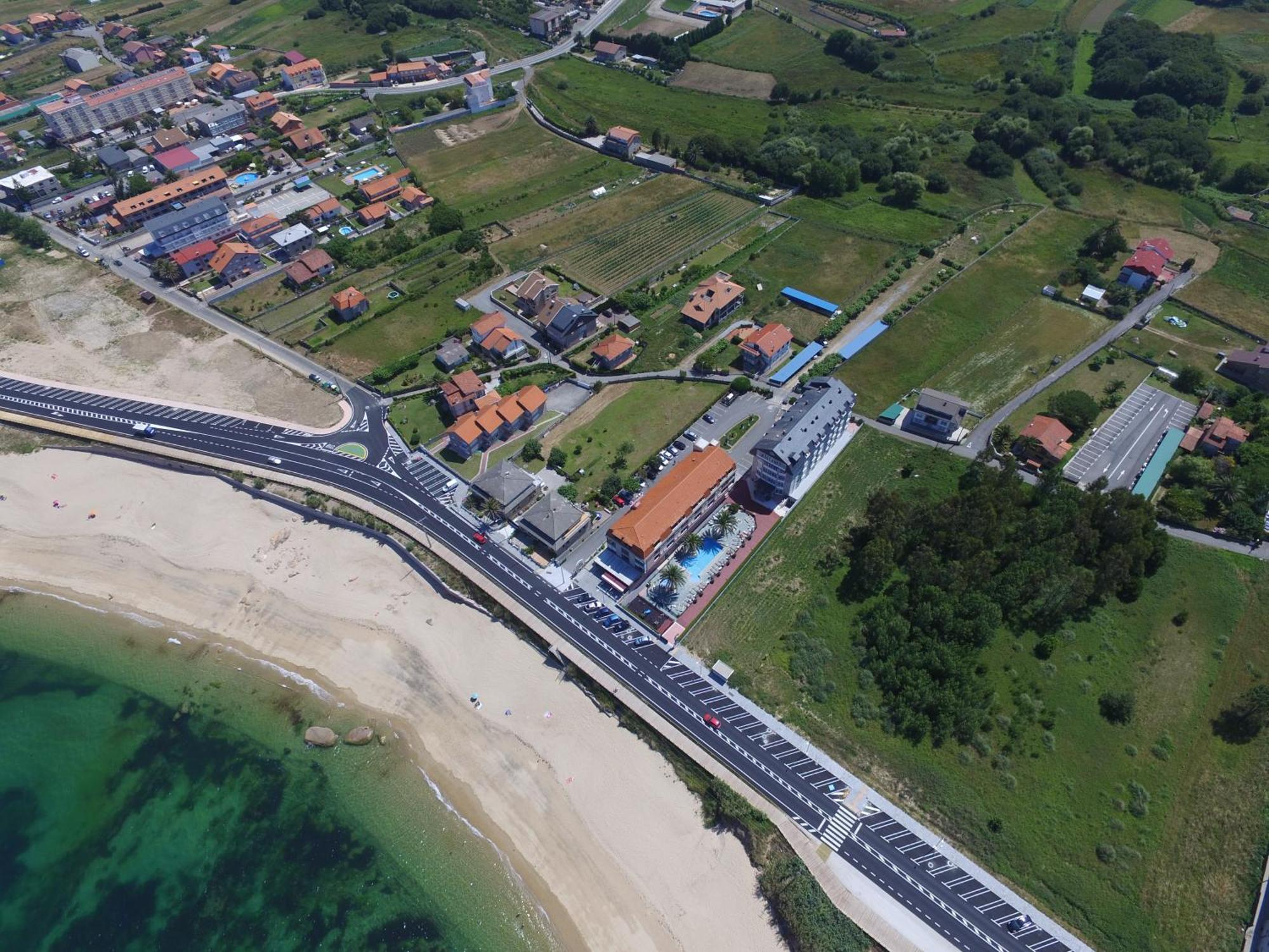 Hotel La Lanzada Playa de la Lanzada Exterior photo