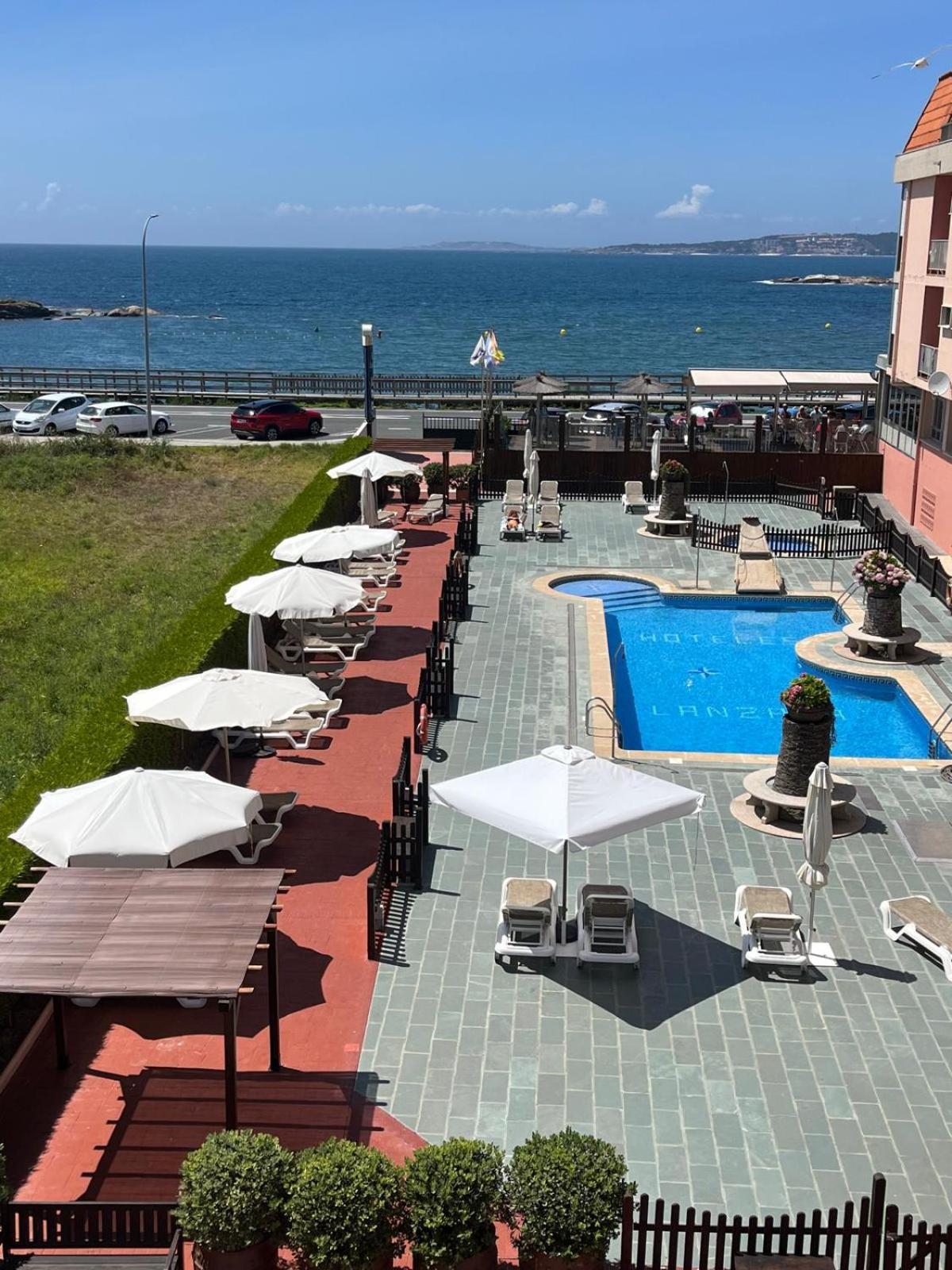 Hotel La Lanzada Playa de la Lanzada Exterior photo